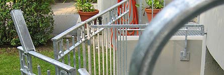  Tor im Garten zum Souterrain